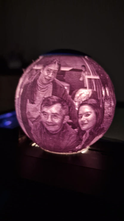 Boule de Noël Lithophane Personnalisée – Illuminez vos souvenirs !